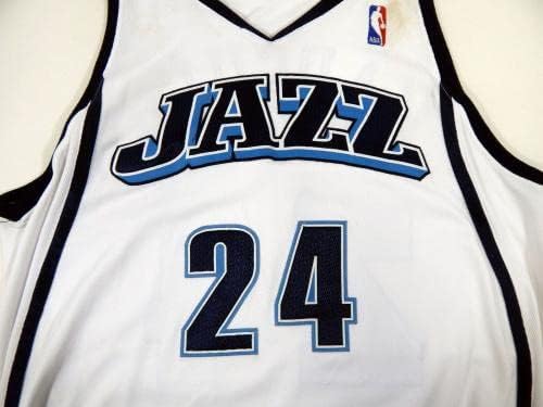 2004-05 יוטה ג'אז מארק קארצ'ר 24 משחק הונפק ג'רזי לבן DP08907 - משחק NBA בשימוש