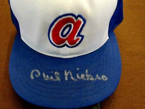 Phil Niekro Hof 300 Win Club Atlanta Braves חתום על כובע כובע רומאי רומאי jsa - כובעים עם חתימה